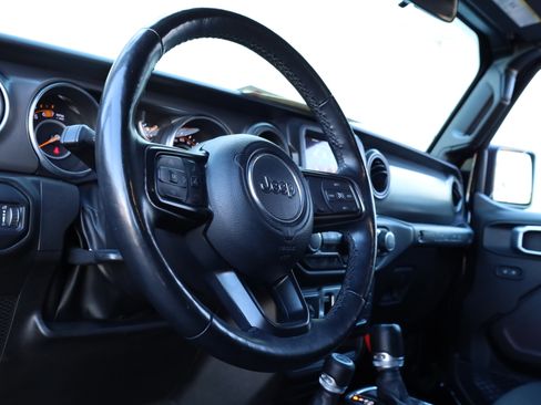 Used 2023 Jeep Wrangler Sport S image 5