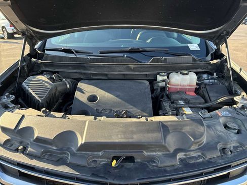 Certified 2020 Chevrolet Traverse LT w/ Driver Confidence II Package image 29