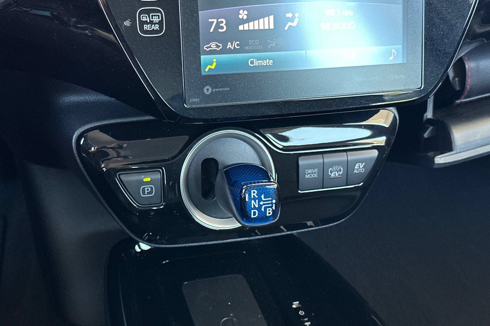Used 2021 Toyota Prius Prime XLE w/ Carpet Mat Package (TMS) FWD image 20