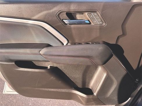 Used 2023 Chevrolet Colorado Z71 w/ Z71 Convenience Package 2 image 22