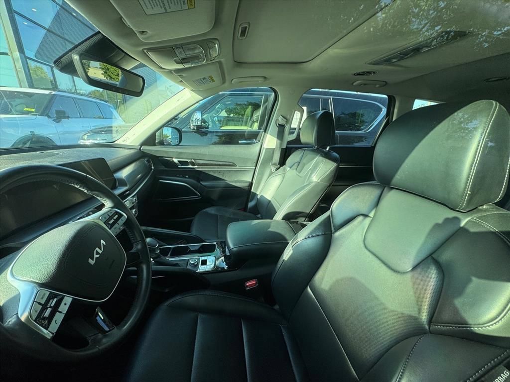 Certified 2024 Kia Telluride S w/ S Sunroof Package FWD image 8