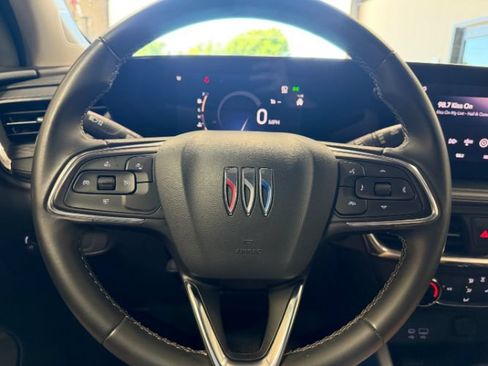 Used 2025 Buick Encore GX Preferred AWD/4WD image 21