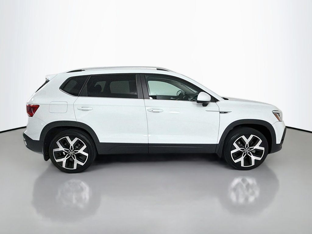 Used 2022 Volkswagen Taos SEL AWD/4WD image 8