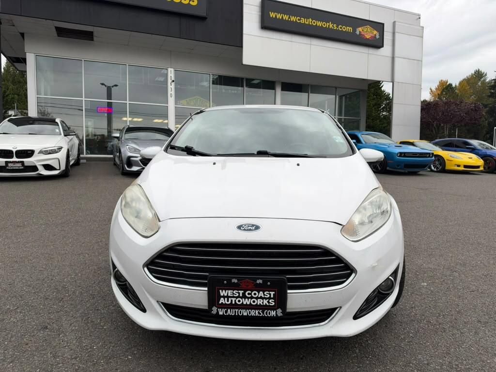 Used 2015 Ford Fiesta Titanium FWD image 4