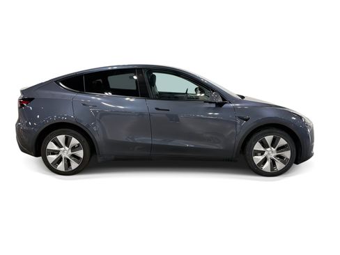 Certified 2023 Tesla Model Y Long Range AWD/4WD image 7