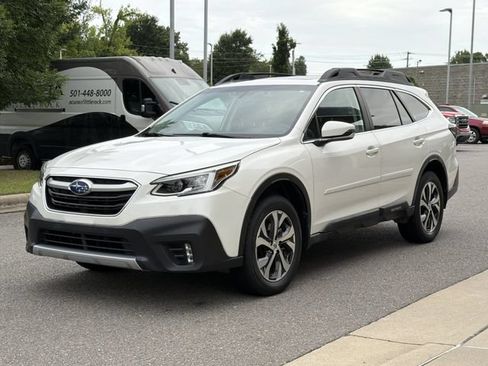Used 2020 Subaru Outback Limited w/ Popular Package #2 AWD/4WD image 4