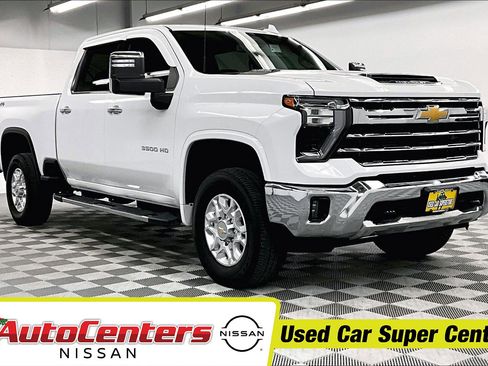 Used 2024 Chevrolet Silverado 3500 LTZ AWD/4WD image 1