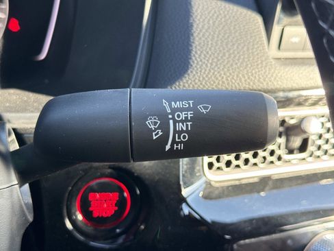 Used 2023 Honda Civic Sport image 10