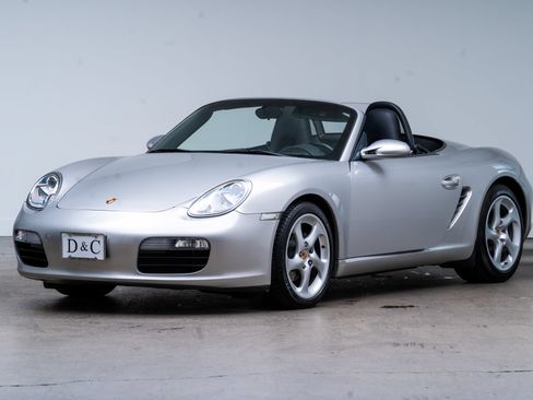 Used 2006 Porsche Boxster RWD image 4
