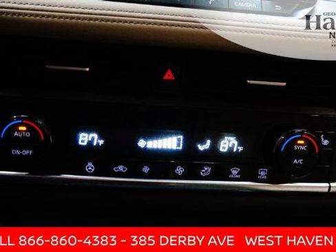 Certified 2024 Nissan Rogue SV w/ SV Premium Package AWD/4WD image 17