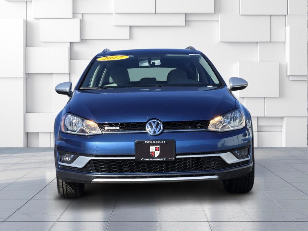 Used 2017 Volkswagen Golf Alltrack S AWD/4WD image 2