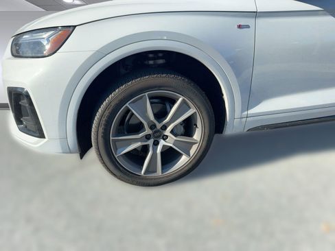 Used 2025 Audi Q5 2.0T Premium w/ Convenience Plus Package image 12