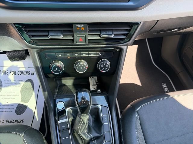 Certified 2023 Volkswagen Taos SE w/ Panoramic Sunroof Package AWD/4WD image 27