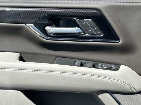 New 2026 GMC Yukon XL Elevation image 23