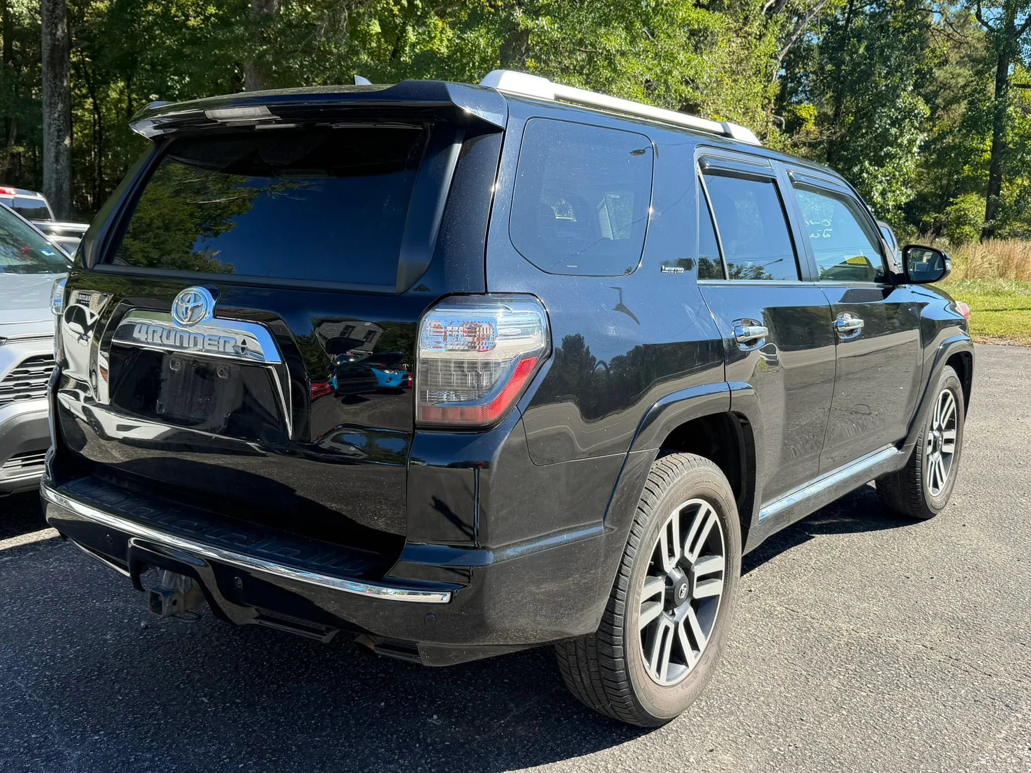 Used 2016 Toyota 4Runner Limited RWD image 2