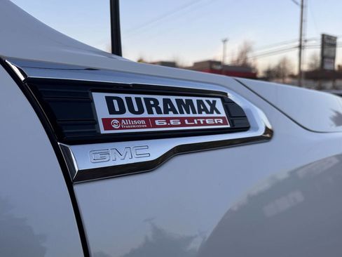 Used 2020 GMC Sierra 3500 Denali w/ Denali Ultimate Package image 18