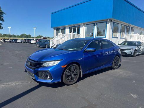 Used 2018 Honda Civic EX image 1