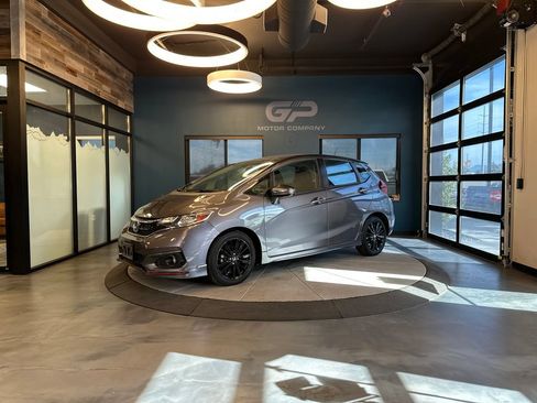 Used 2018 Honda Fit Sport image 7
