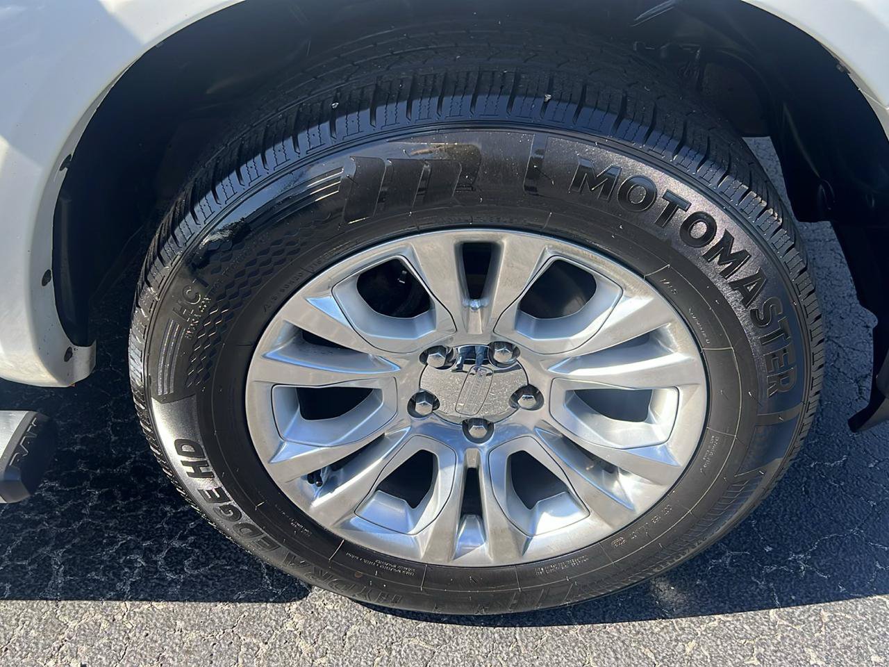 Used 2016 RAM 1500 Laramie Longhorn AWD/4WD image 29
