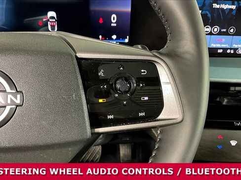 Used 2025 Nissan Murano SL AWD/4WD image 11