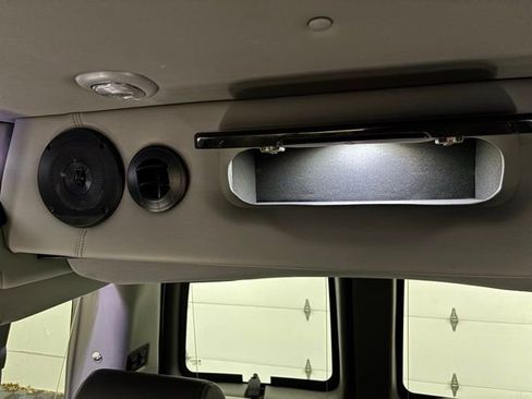 Used 2022 GMC Savana 2500 Extended w/ Enhanced Convenience Package image 50