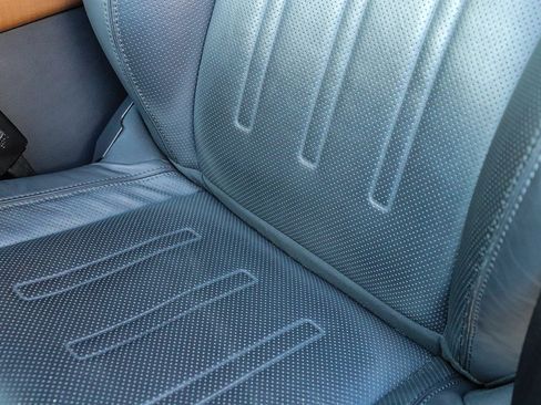 Used 2023 Land Rover Defender 110 X image 25