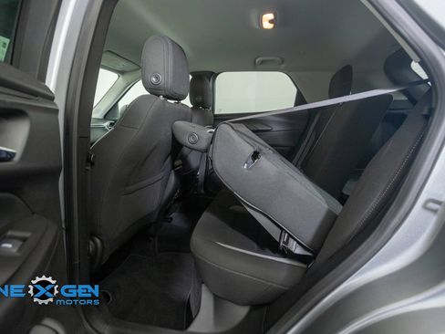 Used 2026 Chevrolet TrailBlazer LT AWD/4WD image 28