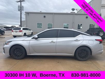 Used 2023 Nissan Altima 2.5 SV