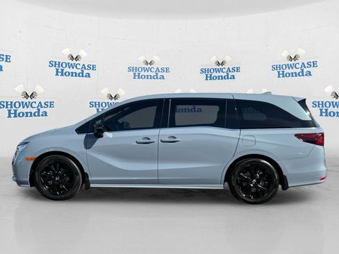 Used 2024 Honda Odyssey Sport image 4