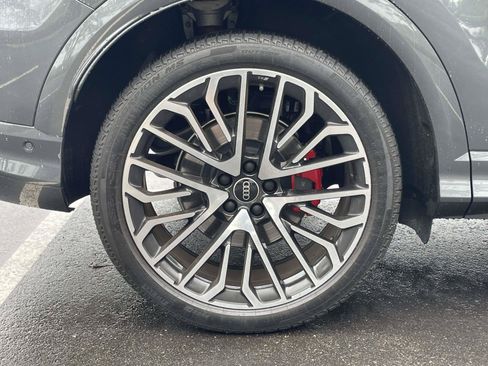 Certified 2025 Audi SQ5 Premium Plus AWD/4WD image 9