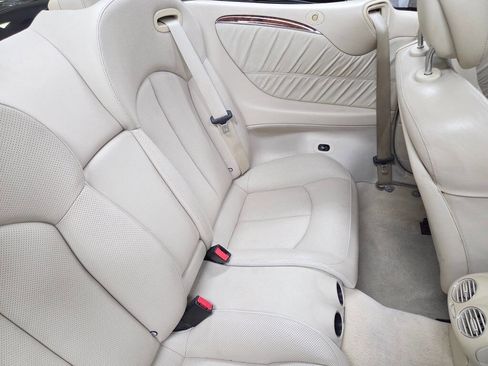Used 2008 Mercedes-Benz CLK 350 Cabriolet image 39
