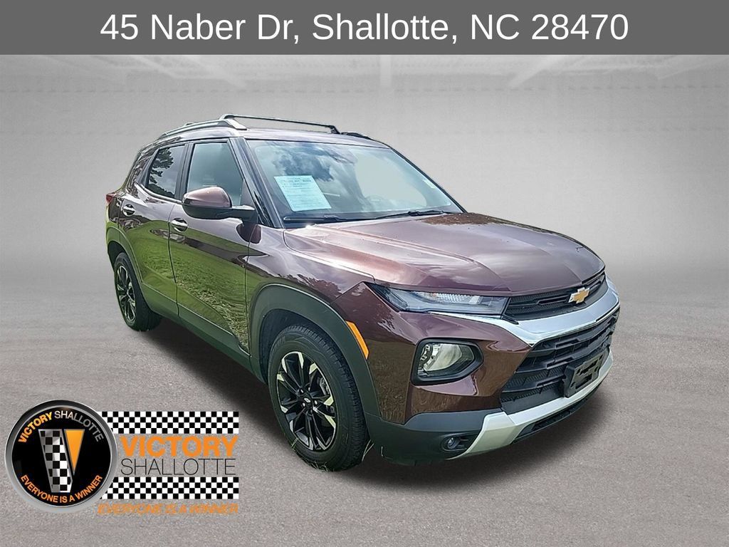 Used 2023 Chevrolet TrailBlazer LT w/ Convenience Package FWD image 1