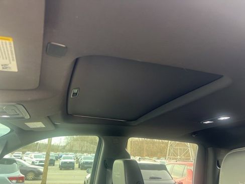 Used 2021 Chevrolet Silverado 1500 High Country w/ Technology Package image 16