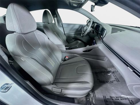 Certified 2026 Hyundai Elantra Sport FWD image 25