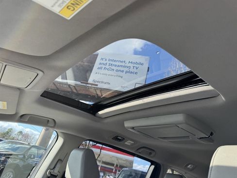 Used 2019 Honda Odyssey EX-L image 5