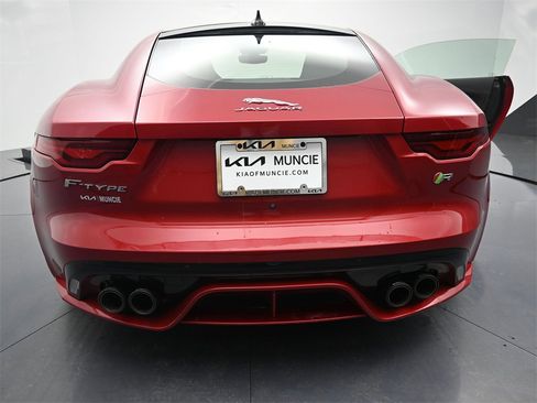 Used 2021 Jaguar F-TYPE R image 9