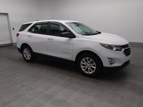 Used 2018 Chevrolet Equinox LS image 11