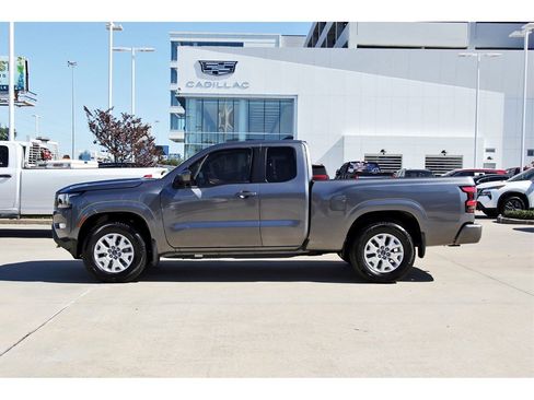 Certified 2024 Nissan Frontier SV w/ SV Convenience Package image 3