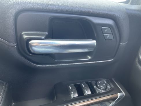 Used 2019 Chevrolet Silverado 1500 LT w/ Texas Edition image 24