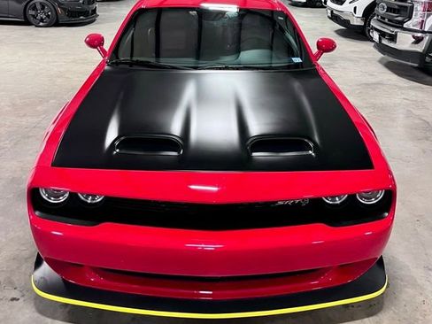 Used 2023 Dodge Challenger SRT Hellcat RWD image 9