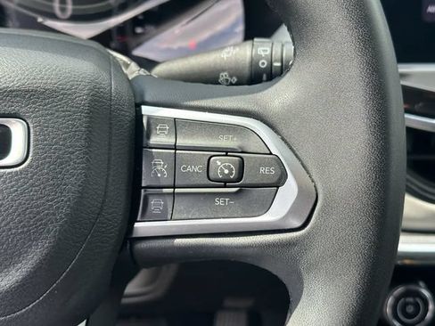 Used 2023 Jeep Compass Limited AWD/4WD image 14