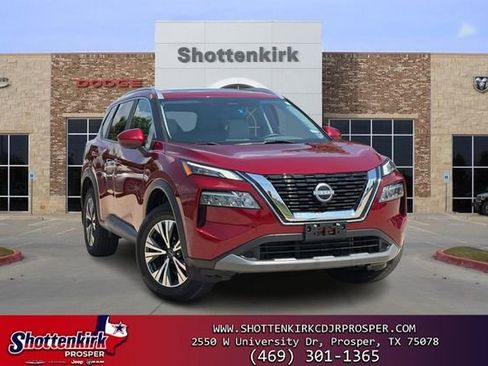 Used 2023 Nissan Rogue SV w/ SV Premium B Package FWD image 1
