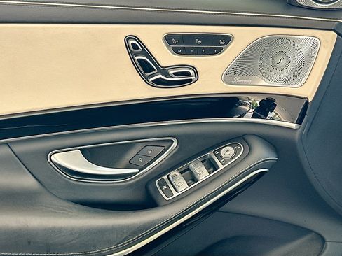 Used 2020 Mercedes-Benz Maybach S 650 image 18