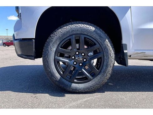 Used 2024 Chevrolet Silverado 1500 LT Trail Boss w/ LT Trail Boss Premium Package AWD/4WD image 10