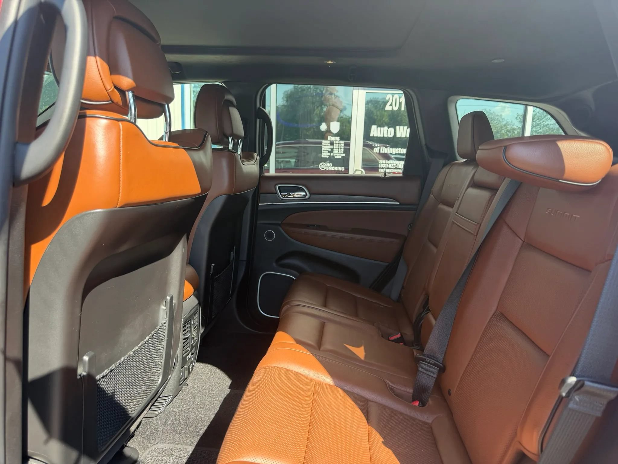 Used 2021 Jeep Grand Cherokee Summit w/ Platinum Series Group AWD/4WD image 11