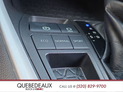 Used 2021 Toyota RAV4 XLE FWD image 22