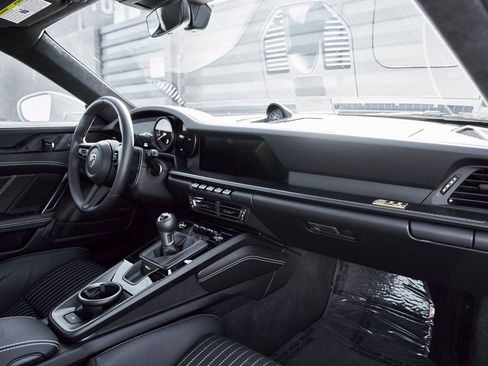 Used 2024 Porsche 911 GT3 RS w/ Extended Leather Package image 43