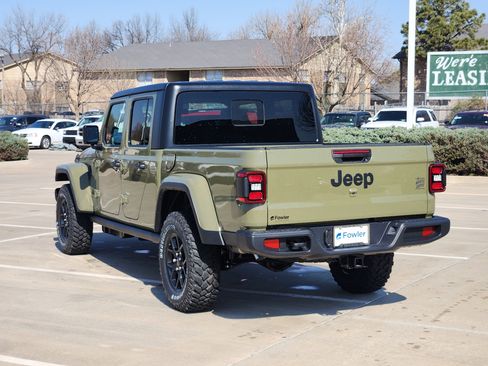 New 2026 Jeep Gladiator Mojave AWD/4WD image 3
