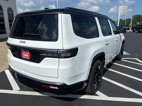 New 2026 Jeep Grand Wagoneer Summit AWD/4WD image 11