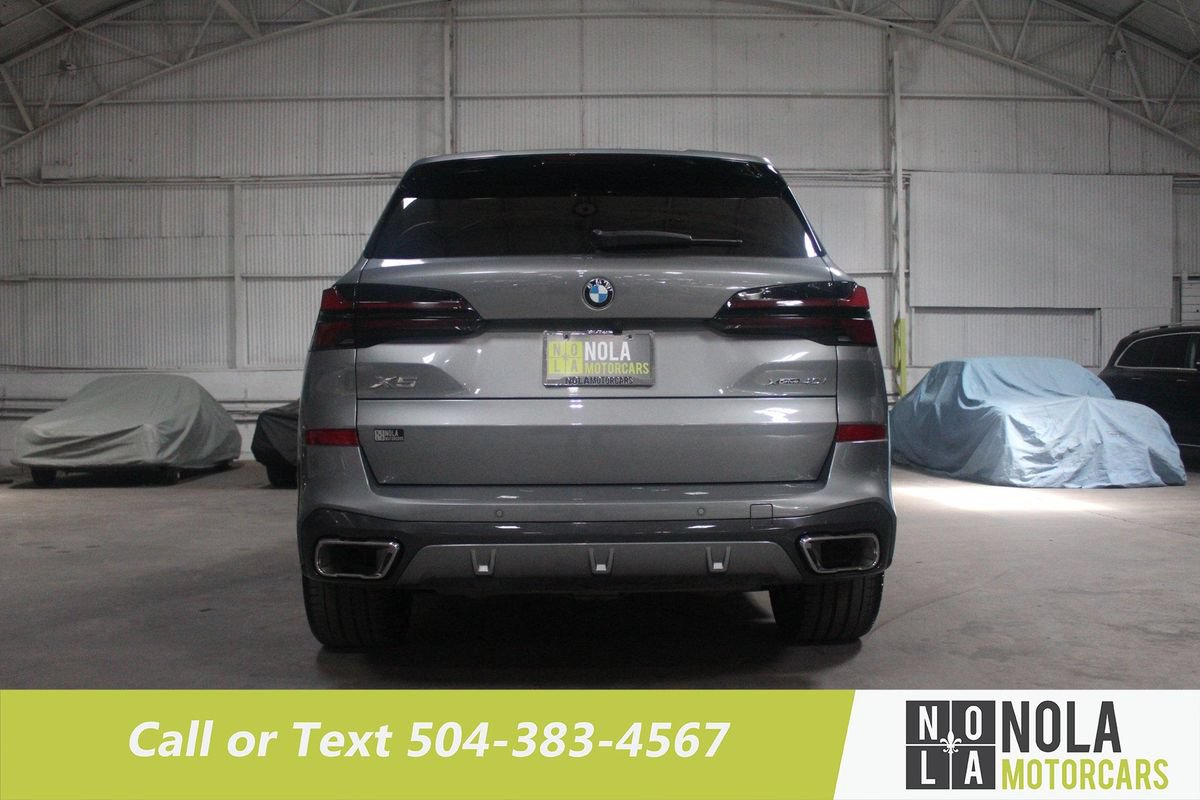 Used 2024 BMW X5 xDrive40i w/ M Sport Package AWD/4WD image 13